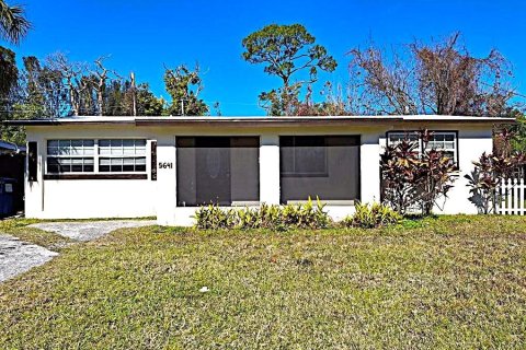 House in Pinellas Park, Florida 3 bedrooms, 99.03 sq.m. № 2411547