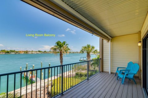 Adosado en venta en Treasure Island, Florida, 2 dormitorios, 141.21 m2 № 1644342 - foto 13