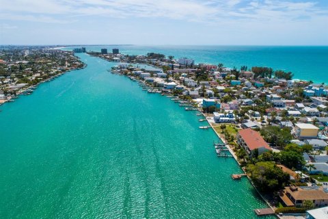 Adosado en venta en Treasure Island, Florida, 2 dormitorios, 141.21 m2 № 1644342 - foto 4