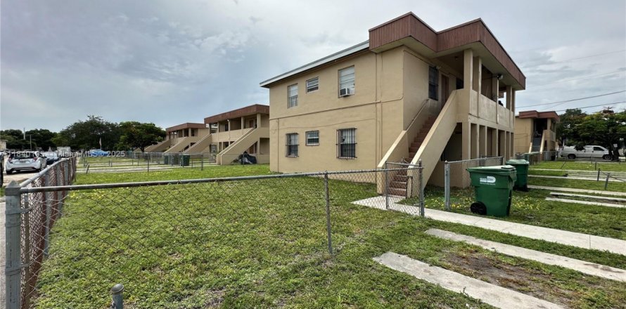 Appartement à Miami, Floride 2 chambres, 277.78 m2 № 1828859