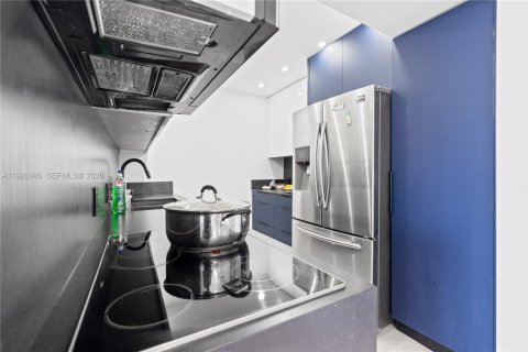 Copropriété à louer à Aventura, Floride: 2 chambres, 105.72 m2 № 2053958 - photo 3