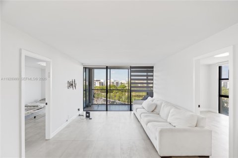 Copropriété à louer à Aventura, Floride: 2 chambres, 105.72 m2 № 2053958 - photo 8