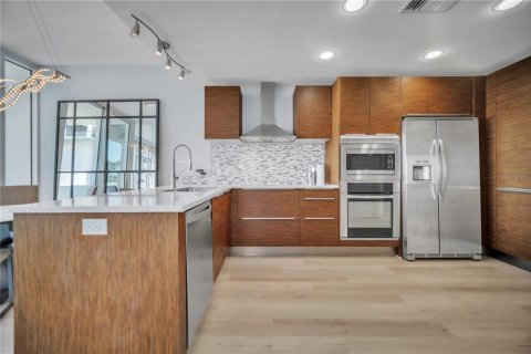 Copropriété à louer à Saint Petersburg, Floride: 1 chambre, 81.29 m2 № 1638082 - photo 5