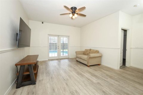 Casa en venta en Orlando, Florida, 3 dormitorios, 142.6 m2 № 2232637 - foto 9