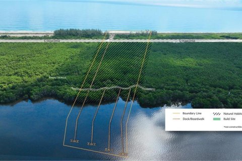 Commercial property in Hutchinson Island South, Florida № 2193342 - photo 15