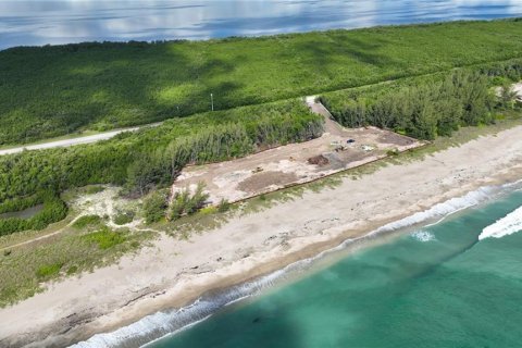 Commercial property in Hutchinson Island South, Florida № 2193342 - photo 18