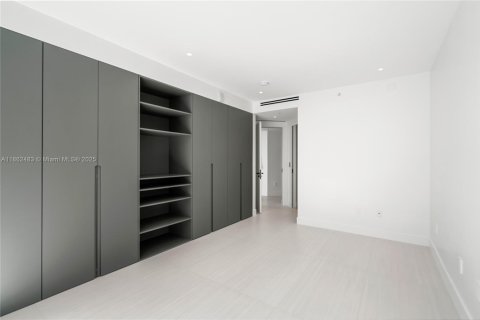 Condominio en venta en Miami, Florida, 3 dormitorios, 167.32 m2 № 1890867 - foto 19