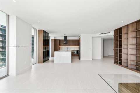 Condominio en venta en Miami, Florida, 3 dormitorios, 167.32 m2 № 1890867 - foto 10
