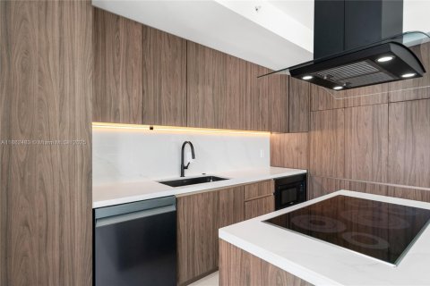 Condominio en venta en Miami, Florida, 3 dormitorios, 167.32 m2 № 1890867 - foto 7