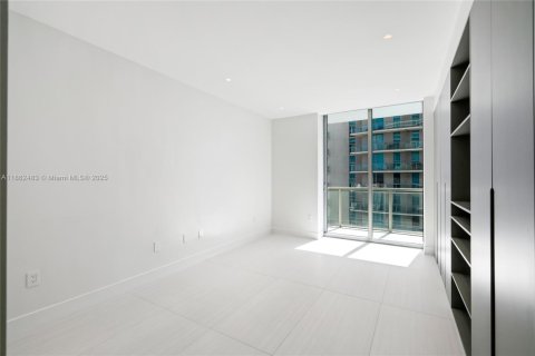 Condominio en venta en Miami, Florida, 3 dormitorios, 167.32 m2 № 1890867 - foto 17