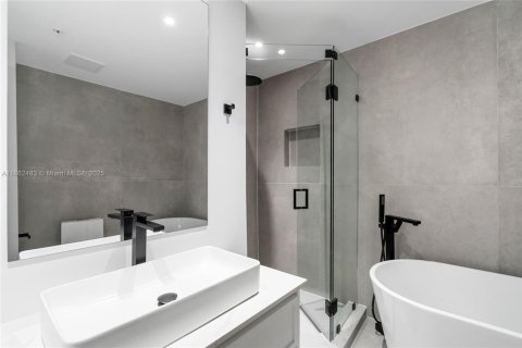 Condominio en venta en Miami, Florida, 3 dormitorios, 167.32 m2 № 1890867 - foto 22