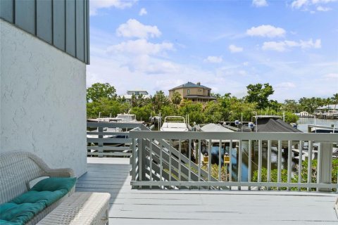 Condo in Sarasota, Florida, 2 bedrooms № 2150599 - photo 13