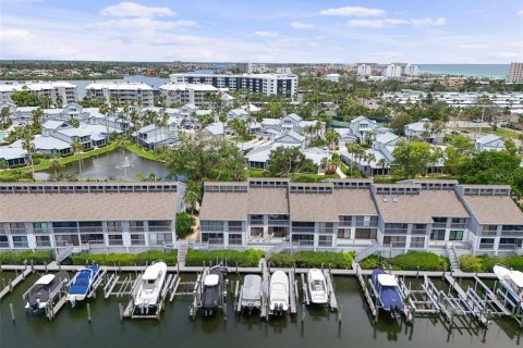 Condo in Sarasota, Florida, 2 bedrooms № 2150599 - photo 27