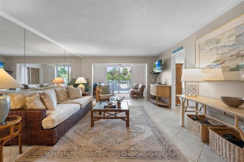 Condo in Sarasota, Florida, 2 bedrooms № 2150599 - photo 9