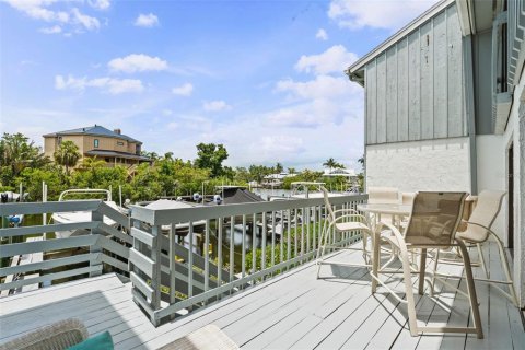 Condo in Sarasota, Florida, 2 bedrooms № 2150599 - photo 14