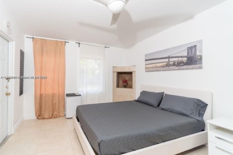 Villa ou maison à vendre à Hollywood, Floride: 3 chambres, 129.41 m2 № 2053125 - photo 10