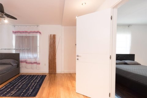 Villa ou maison à vendre à Hollywood, Floride: 3 chambres, 129.41 m2 № 2053125 - photo 4