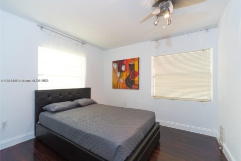 Villa ou maison à vendre à Hollywood, Floride: 3 chambres, 129.41 m2 № 2053125 - photo 7