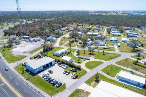 Купить коммерческую недвижимость в Энглвуд, Флорида 53.42м2, № 1412488 - фото 2