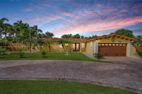 Купить виллу или дом в Хомстед, Флорида 3 спальни, 144м2, № 1972021 - фото 1