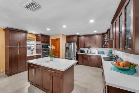 Купить виллу или дом в Хомстед, Флорида 3 спальни, 144м2, № 1972021 - фото 17