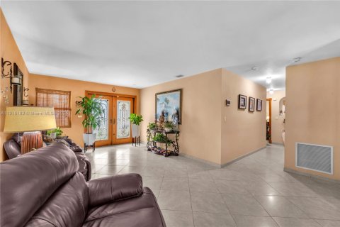 Купить виллу или дом в Хомстед, Флорида 3 спальни, 144м2, № 1972021 - фото 14