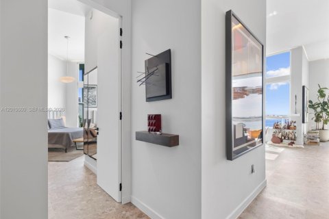 Copropriété à vendre à Miami, Floride: 2 chambres, 123.75 m2 № 2091120 - photo 19
