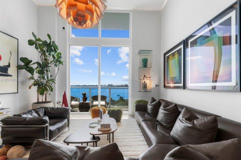 Copropriété à vendre à Miami, Floride: 2 chambres, 123.75 m2 № 2091120 - photo 2