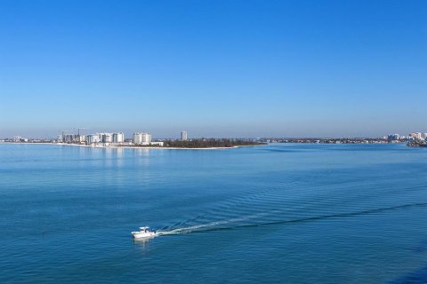 Condominio en venta en Sarasota, Florida, 1 dormitorio, 76.18 m2 № 2100200 - foto 5