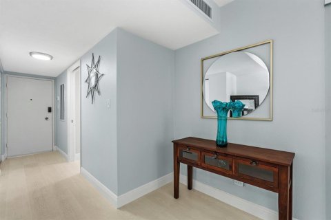 Condominio en venta en Sarasota, Florida, 1 dormitorio, 76.18 m2 № 2100200 - foto 19