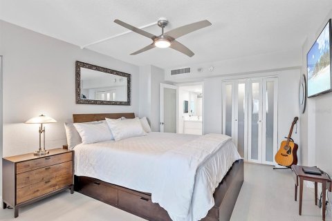 Condominio en venta en Sarasota, Florida, 1 dormitorio, 76.18 m2 № 2100200 - foto 21