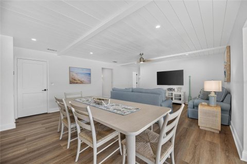 Villa ou maison à vendre à Apollo Beach, Floride: 3 chambres, 124.49 m2 № 2437403 - photo 18