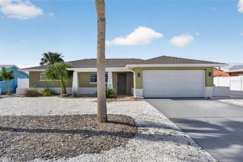 Villa ou maison à Apollo Beach, Floride 3 chambres, 124.49 m2 № 2437403