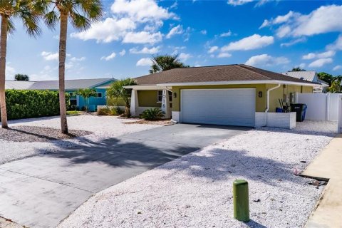 Villa ou maison à vendre à Apollo Beach, Floride: 3 chambres, 124.49 m2 № 2437403 - photo 8
