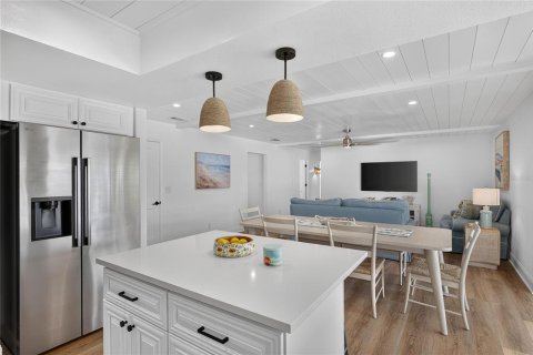 Villa ou maison à vendre à Apollo Beach, Floride: 3 chambres, 124.49 m2 № 2437403 - photo 21