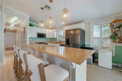 House in Marathon, Florida 3 bedrooms, 98.1 sq.m. № 1712053 - photo 14