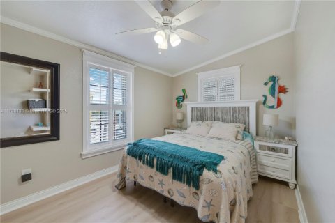 House in Marathon, Florida 3 bedrooms, 98.1 sq.m. № 1712053 - photo 21