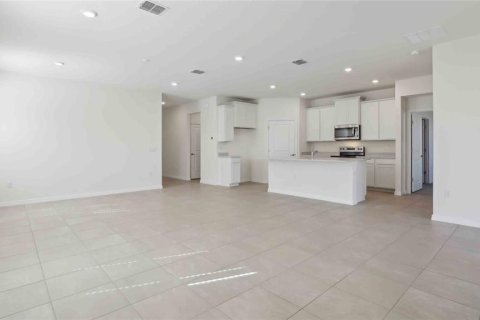 Casa en venta en Wildwood, Florida, 3 dormitorios, 168.71 m2 № 1835196 - foto 10