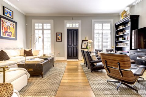 Adosado en venta en Coral Gables, Florida, 4 dormitorios, 323.76 m2 № 2008729 - foto 6