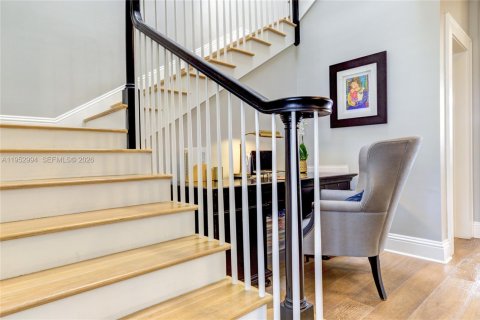 Adosado en venta en Coral Gables, Florida, 4 dormitorios, 323.76 m2 № 2008729 - foto 24