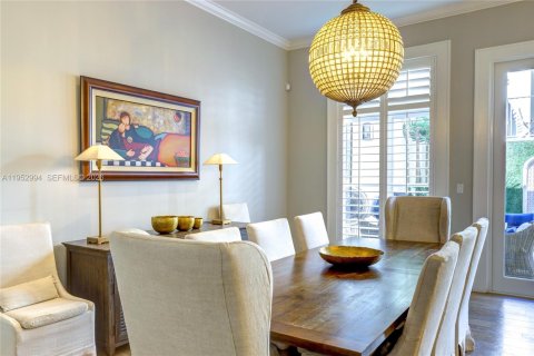 Adosado en venta en Coral Gables, Florida, 4 dormitorios, 323.76 m2 № 2008729 - foto 12