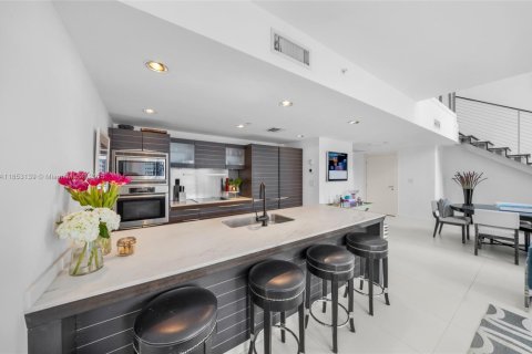 Купить кондоминиум в Майами, Флорида 2 спальни, 138.8м2, № 1979935 - фото 9