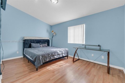 Купить таунхаус в Мирамар, Флорида 2 спальни, 117.99м2, № 1976480 - фото 22