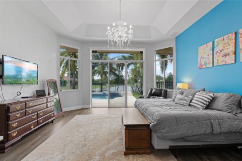 Villa ou maison à vendre à Weston, Floride: 5 chambres, 353.86 m2 № 1946211 - photo 29