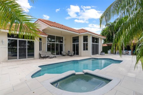 Villa ou maison à vendre à Weston, Floride: 5 chambres, 353.86 m2 № 1946211 - photo 4