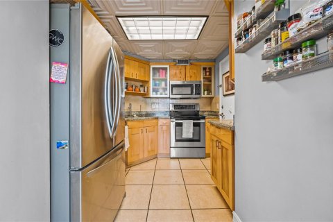 Купить кондоминиум в Помпано-Бич, Флорида 3 комнаты, 130.06м2, № 2083476 - фото 13