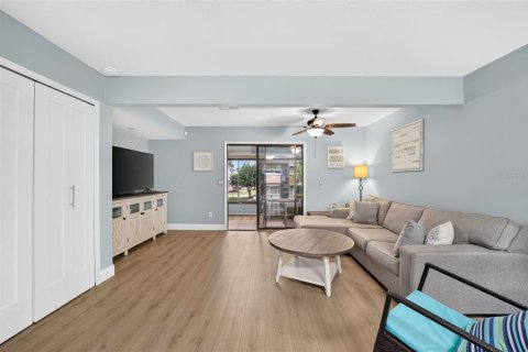 Copropriété à vendre à Summerfield, Floride: 2 chambres, 102.1 m2 № 2406299 - photo 10