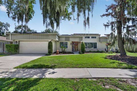 House in Longwood, Florida 4 bedrooms, 208.1 sq.m. № 2308395