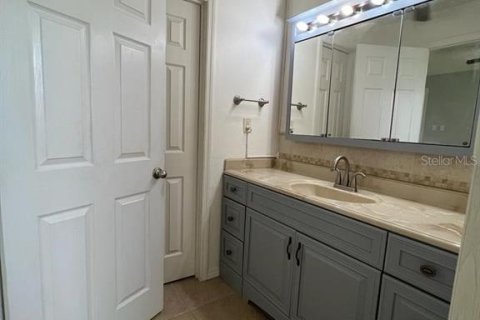 Casa en venta en Kissimmee, Florida, 3 dormitorios, 123.47 m2 № 2235321 - foto 11