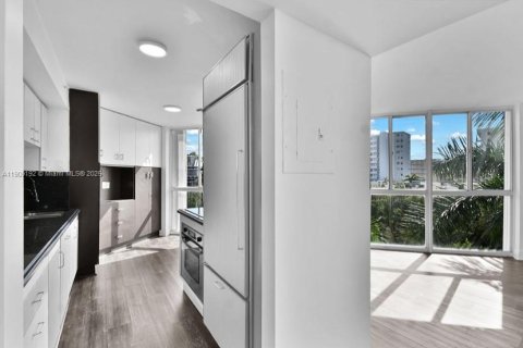 Купить кондоминиум в Майами-Бич, Флорида 2 спальни, 103.12м2, № 1964815 - фото 25